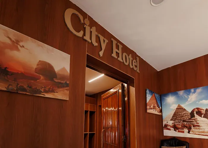 City Hotel