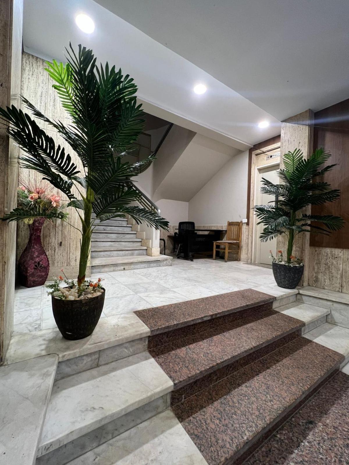 City Hotel Hostel